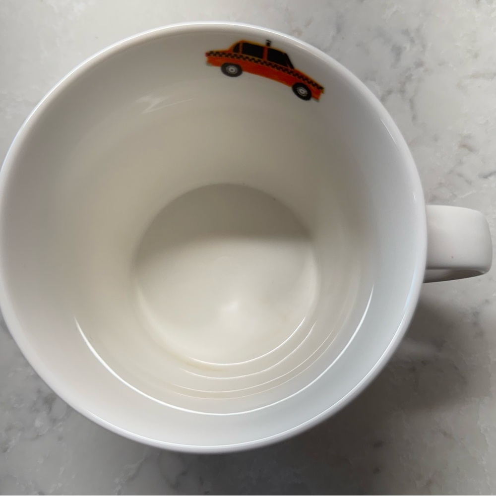 New York Cityscape White Mug Grace Teaware - Picture 5 of 7